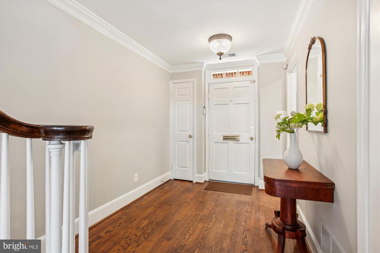 1162 N PITT ST, ALEXANDRIA, Virginia 22314, 2 Bedrooms Bedrooms, ,2 BathroomsBathrooms,Residential,For sale,1162 N PITT ST,VAAX2045152 MLS # VAAX2045152