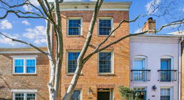 1162 N PITT ST, ALEXANDRIA, Virginia 22314, 2 Bedrooms Bedrooms, ,2 BathroomsBathrooms,Residential,For sale,1162 N PITT ST,VAAX2045152 MLS # VAAX2045152