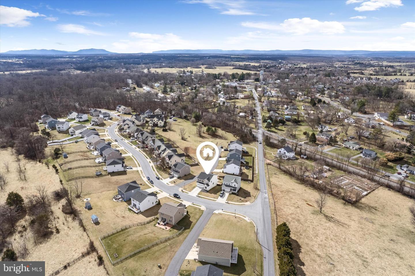 237 PLEASANT HILL DR, BOYCE, Virginia 22620, 4 Bedrooms Bedrooms, ,2 BathroomsBathrooms,Residential,For sale,237 PLEASANT HILL DR,VACL2003722 MLS # VACL2003722