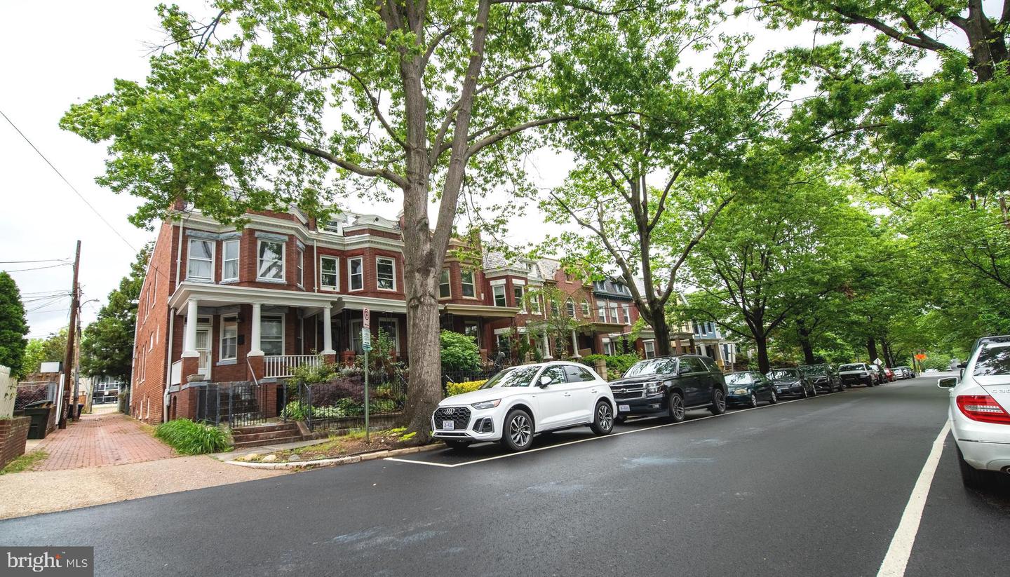 1415 ALLISON ST NW, WASHINGTON, District Of Columbia 20011, 4 Bedrooms Bedrooms, ,2 BathroomsBathrooms,Residential,For sale,1415 ALLISON ST NW,DCDC2199838 MLS # DCDC2199838