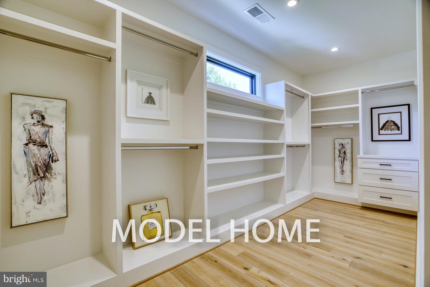 6928 GIRARD ST, MCLEAN, Virginia 22101, 7 Bedrooms Bedrooms, ,6 BathroomsBathrooms,Residential,For sale,6928 GIRARD ST,VAFX2239764 MLS # VAFX2239764