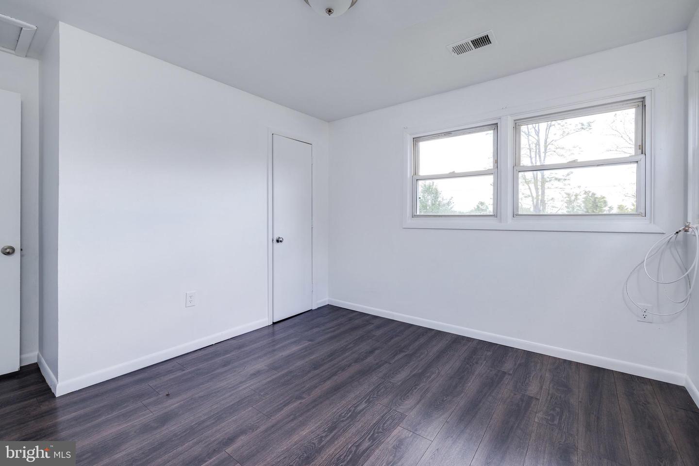 4 COTTAGE DR, LURAY, Virginia 22835, 2 Bedrooms Bedrooms, ,1 BathroomBathrooms,Residential,For sale,4 COTTAGE DR,VAPA2004884 MLS # VAPA2004884