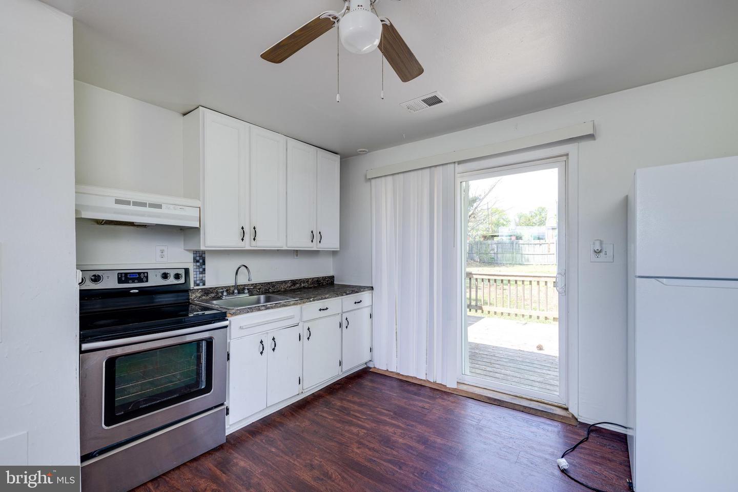 4 COTTAGE DR, LURAY, Virginia 22835, 2 Bedrooms Bedrooms, ,1 BathroomBathrooms,Residential,For sale,4 COTTAGE DR,VAPA2004884 MLS # VAPA2004884