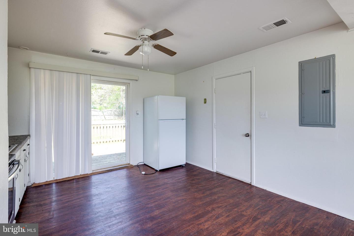 4 COTTAGE DR, LURAY, Virginia 22835, 2 Bedrooms Bedrooms, ,1 BathroomBathrooms,Residential,For sale,4 COTTAGE DR,VAPA2004884 MLS # VAPA2004884