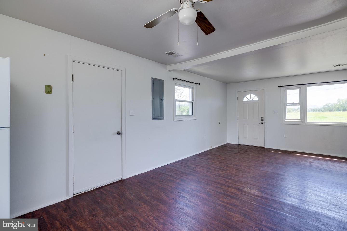 4 COTTAGE DR, LURAY, Virginia 22835, 2 Bedrooms Bedrooms, ,1 BathroomBathrooms,Residential,For sale,4 COTTAGE DR,VAPA2004884 MLS # VAPA2004884