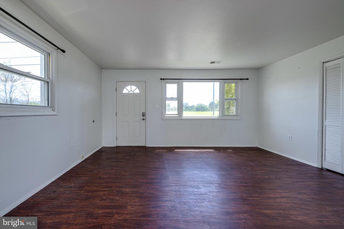 4 COTTAGE DR, LURAY, Virginia 22835, 2 Bedrooms Bedrooms, ,1 BathroomBathrooms,Residential,For sale,4 COTTAGE DR,VAPA2004884 MLS # VAPA2004884