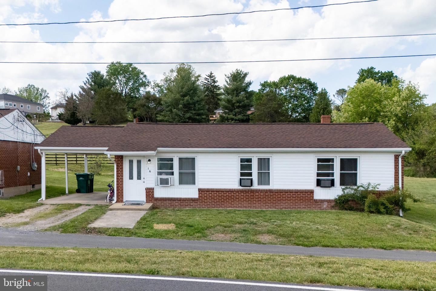 4 COTTAGE DR, LURAY, Virginia 22835, 2 Bedrooms Bedrooms, ,1 BathroomBathrooms,Residential,For sale,4 COTTAGE DR,VAPA2004884 MLS # VAPA2004884