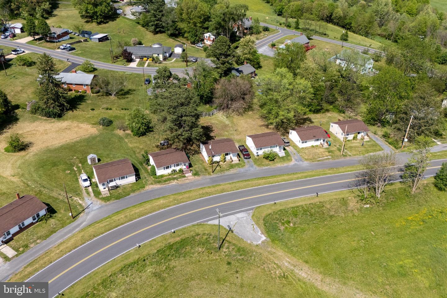 4 COTTAGE DR, LURAY, Virginia 22835, 2 Bedrooms Bedrooms, ,1 BathroomBathrooms,Residential,For sale,4 COTTAGE DR,VAPA2004884 MLS # VAPA2004884