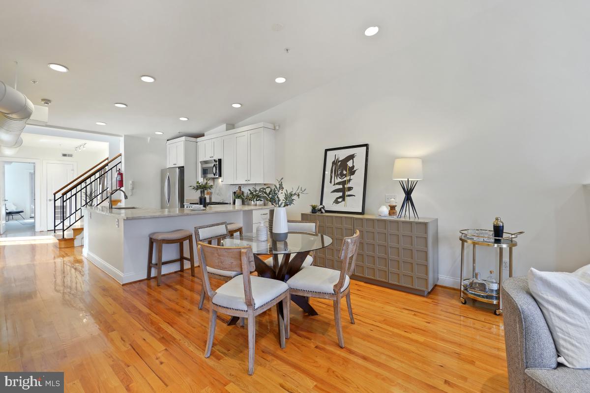 1832 SWANN ST NW #D, WASHINGTON, District Of Columbia 20009, 2 Bedrooms Bedrooms, ,2 BathroomsBathrooms,Residential,For sale,1832 SWANN ST NW #D,DCDC2199772 MLS # DCDC2199772