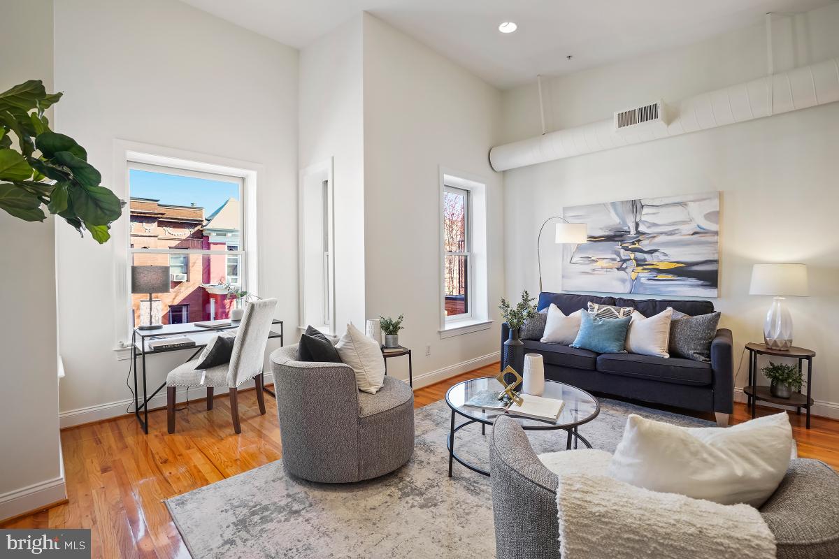 1832 SWANN ST NW #D, WASHINGTON, District Of Columbia 20009, 2 Bedrooms Bedrooms, ,2 BathroomsBathrooms,Residential,For sale,1832 SWANN ST NW #D,DCDC2199772 MLS # DCDC2199772
