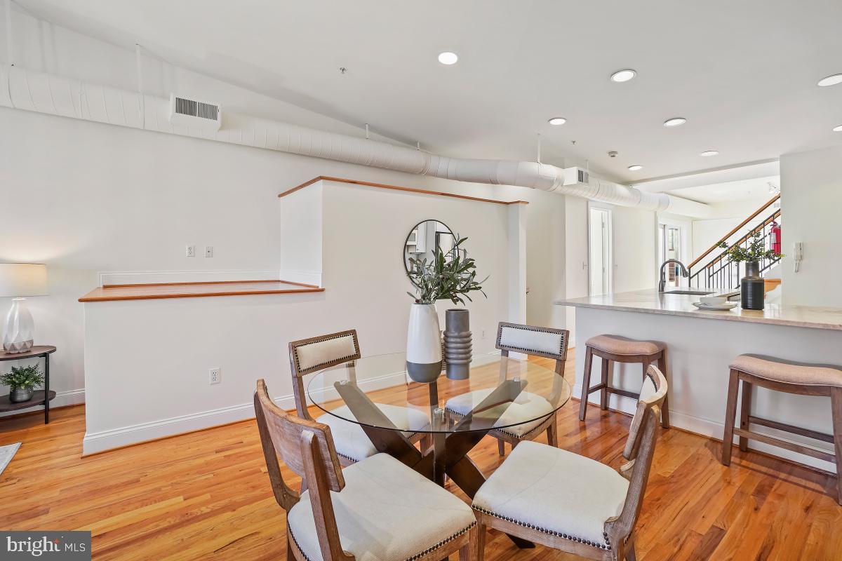 1832 SWANN ST NW #D, WASHINGTON, District Of Columbia 20009, 2 Bedrooms Bedrooms, ,2 BathroomsBathrooms,Residential,For sale,1832 SWANN ST NW #D,DCDC2199772 MLS # DCDC2199772