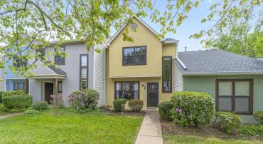 553 MILLSTONE CT, CHARLOTTESVILLE, Virginia 22901, 2 Bedrooms Bedrooms, ,1 BathroomBathrooms,Residential,For sale,553 MILLSTONE CT,664277 MLS # 664277
