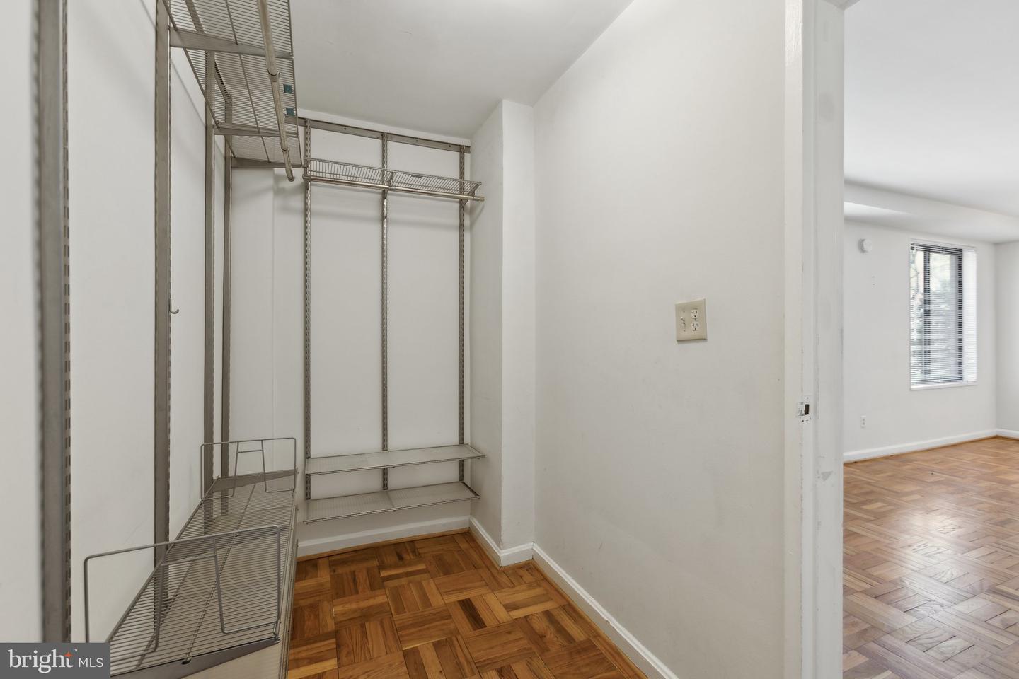 5112 MACARTHUR BLVD NW #104, WASHINGTON, District Of Columbia 20016, ,1 BathroomBathrooms,Residential,For sale,5112 MACARTHUR BLVD NW #104,DCDC2199776 MLS # DCDC2199776