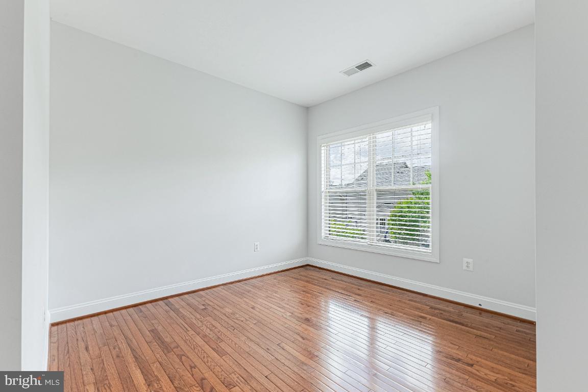 2166 PORT POTOMAC AVE, WOODBRIDGE, Virginia 22191, 5 Bedrooms Bedrooms, ,3 BathroomsBathrooms,Residential,For sale,2166 PORT POTOMAC AVE,VAPW2094316 MLS # VAPW2094316