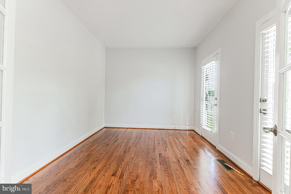 2166 PORT POTOMAC AVE, WOODBRIDGE, Virginia 22191, 5 Bedrooms Bedrooms, ,3 BathroomsBathrooms,Residential,For sale,2166 PORT POTOMAC AVE,VAPW2094316 MLS # VAPW2094316