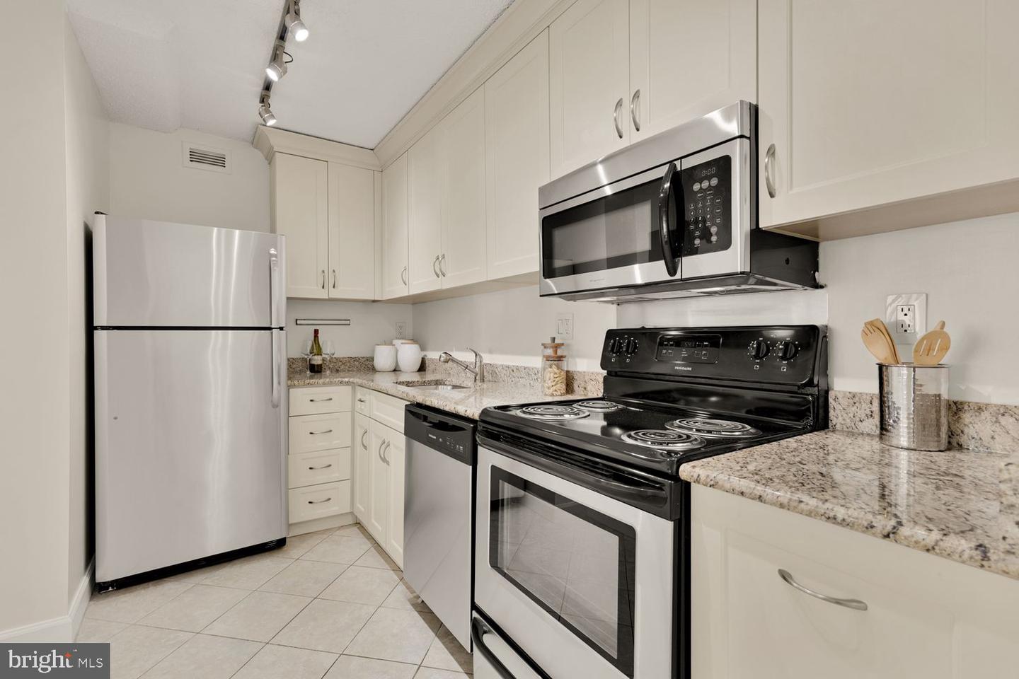 1325 18TH ST NW #509, WASHINGTON, District Of Columbia 20036, 1 Bedroom Bedrooms, ,1 BathroomBathrooms,Residential,For sale,1325 18TH ST NW #509,DCDC2199808 MLS # DCDC2199808