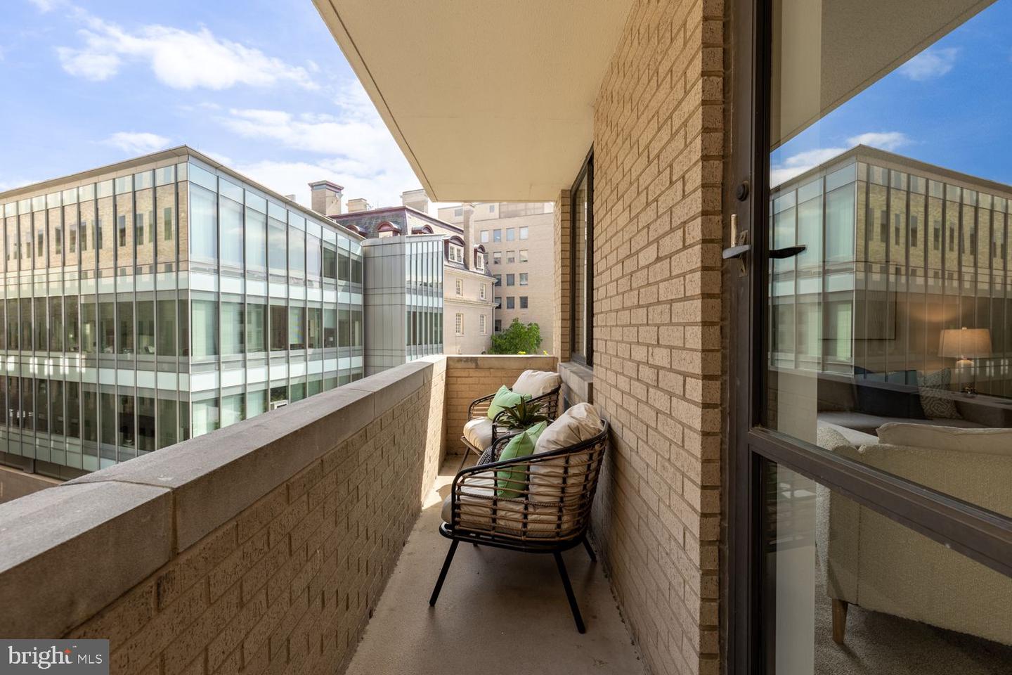1325 18TH ST NW #509, WASHINGTON, District Of Columbia 20036, 1 Bedroom Bedrooms, ,1 BathroomBathrooms,Residential,For sale,1325 18TH ST NW #509,DCDC2199808 MLS # DCDC2199808