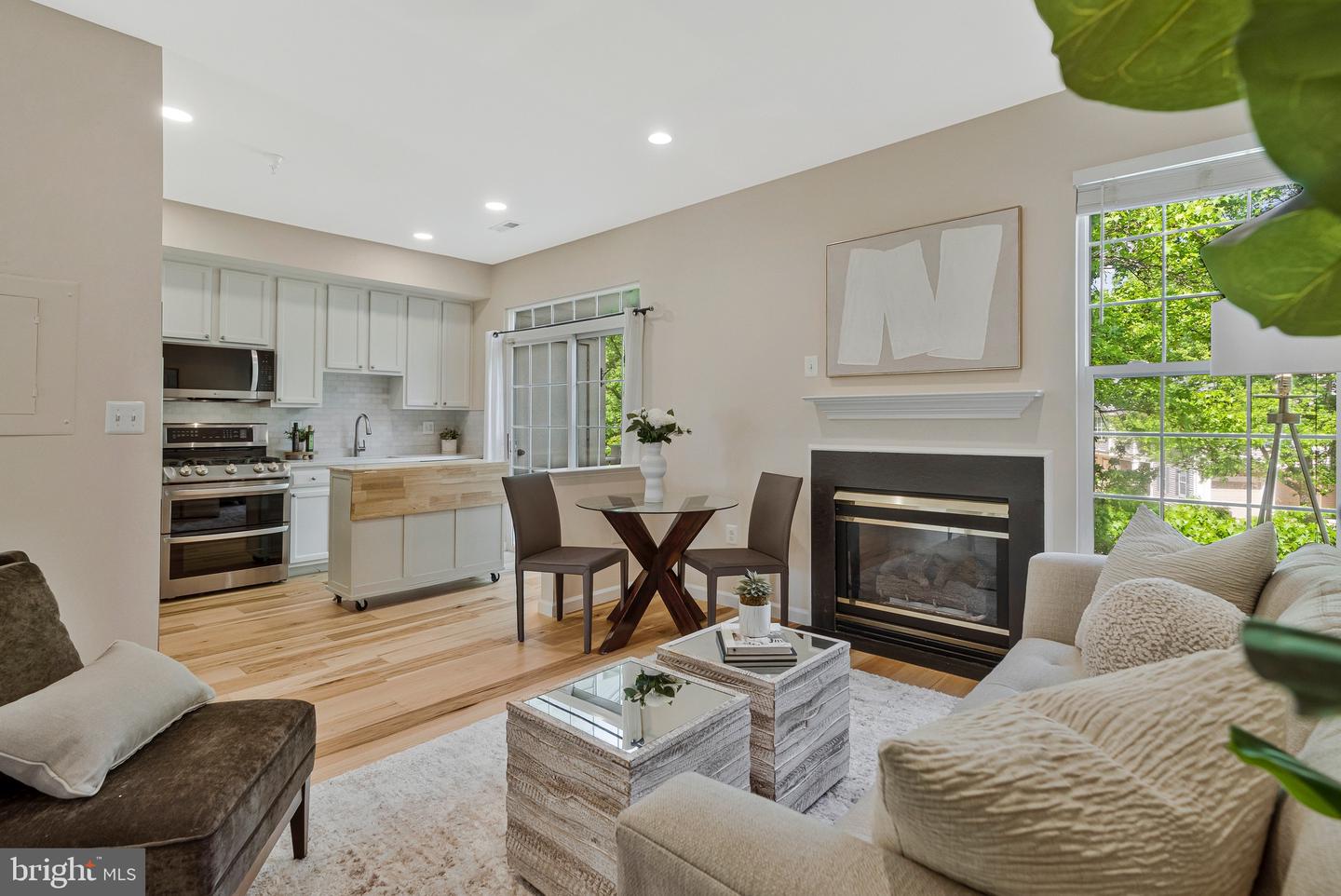 11402-J GATE HILL PL #57, RESTON, Virginia 20194, 2 Bedrooms Bedrooms, ,2 BathroomsBathrooms,Residential,For sale,11402-J GATE HILL PL #57,VAFX2239710 MLS # VAFX2239710