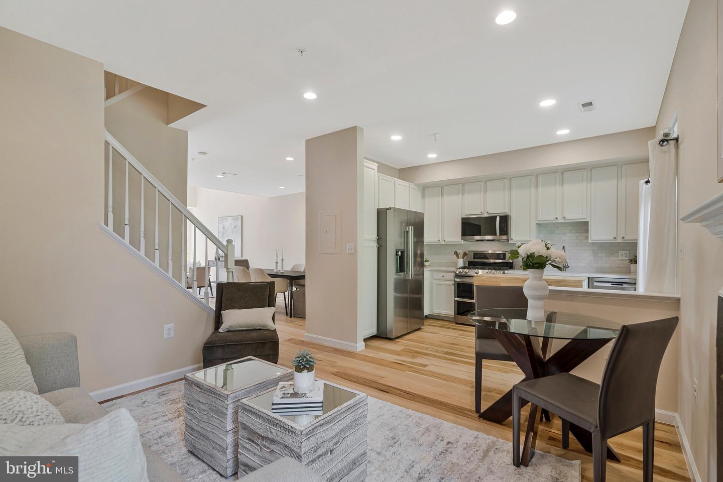 11402-J GATE HILL PL #57, RESTON, Virginia 20194, 2 Bedrooms Bedrooms, ,2 BathroomsBathrooms,Residential,For sale,11402-J GATE HILL PL #57,VAFX2239710 MLS # VAFX2239710