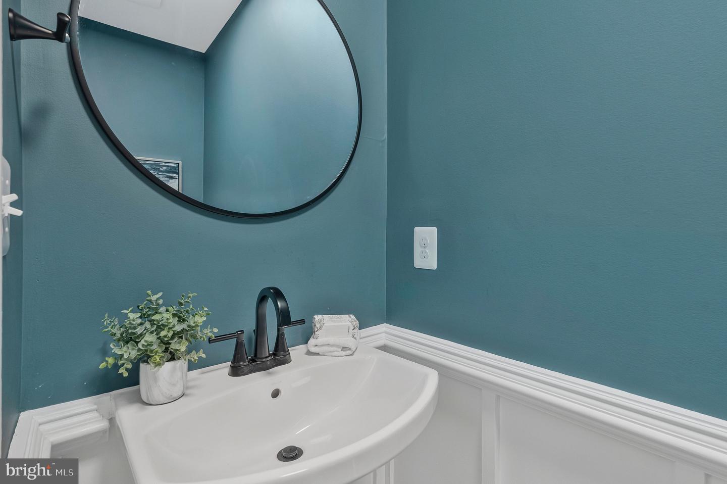 11402-J GATE HILL PL #57, RESTON, Virginia 20194, 2 Bedrooms Bedrooms, ,2 BathroomsBathrooms,Residential,For sale,11402-J GATE HILL PL #57,VAFX2239710 MLS # VAFX2239710