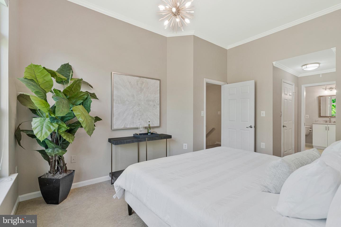 11402-J GATE HILL PL #57, RESTON, Virginia 20194, 2 Bedrooms Bedrooms, ,2 BathroomsBathrooms,Residential,For sale,11402-J GATE HILL PL #57,VAFX2239710 MLS # VAFX2239710