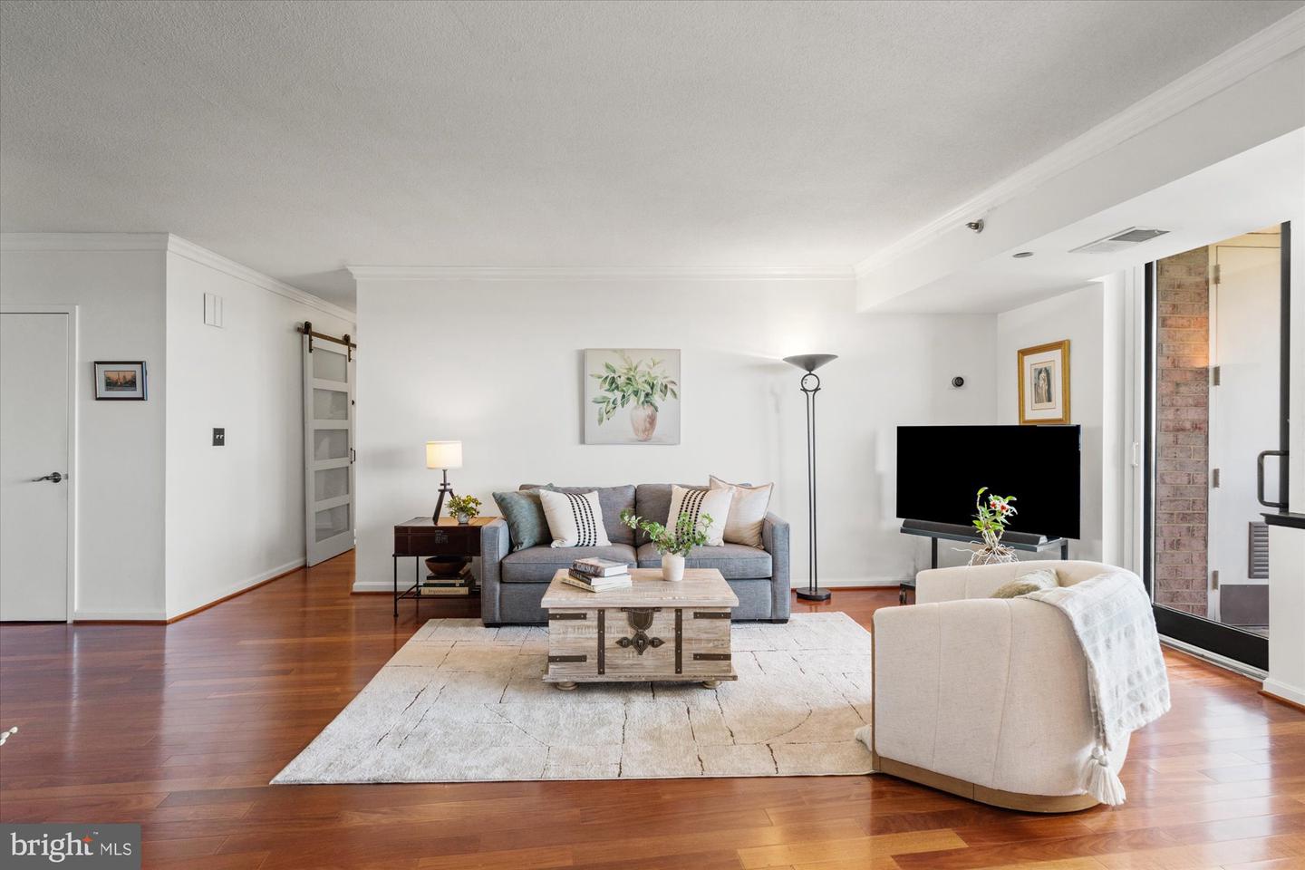 1805 CRYSTAL DR #1011S, ARLINGTON, Virginia 22202, 2 Bedrooms Bedrooms, ,2 BathroomsBathrooms,Residential,For sale,1805 CRYSTAL DR #1011S,VAAR2057286 MLS # VAAR2057286