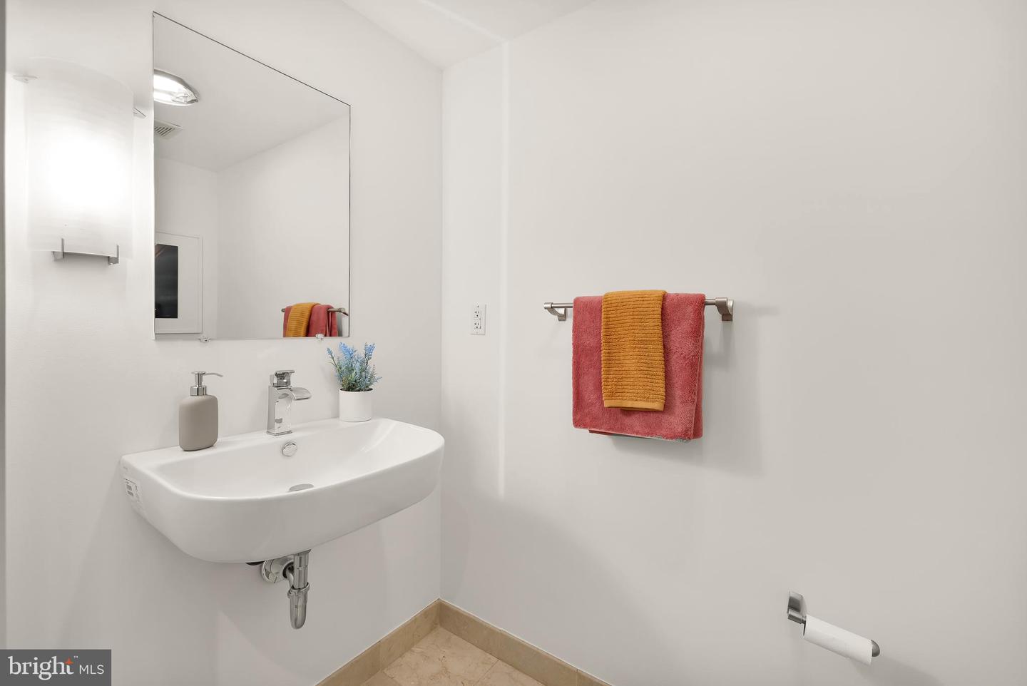 1390 V ST NW #413, WASHINGTON, District Of Columbia 20009, 1 Bedroom Bedrooms, ,1 BathroomBathrooms,Residential,For sale,1390 V ST NW #413,DCDC2199890 MLS # DCDC2199890