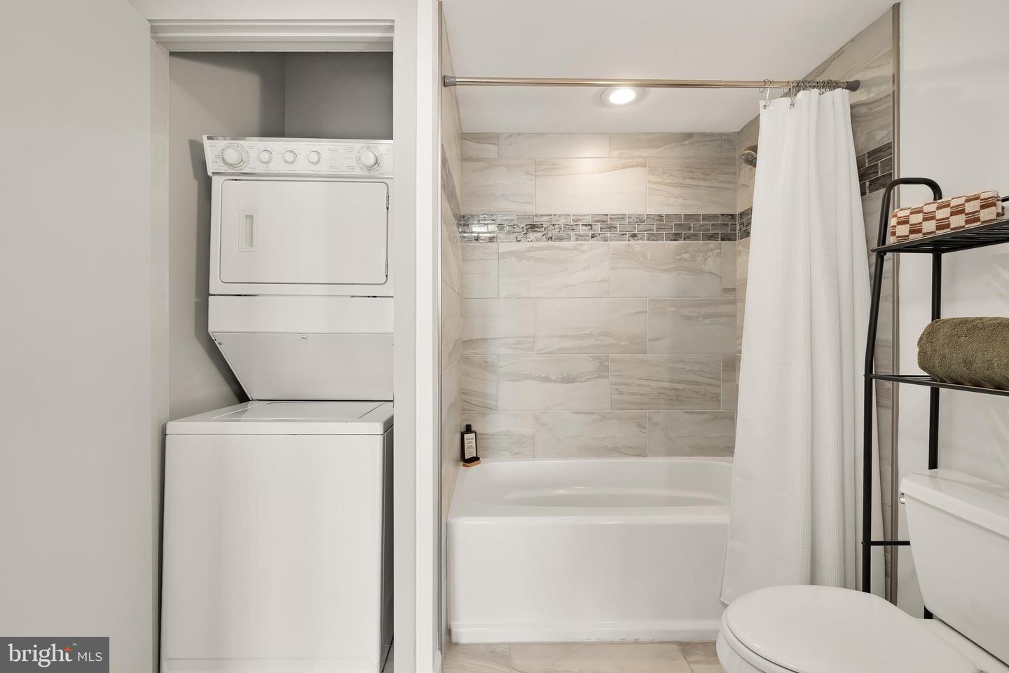1390 V ST NW #413, WASHINGTON, District Of Columbia 20009, 1 Bedroom Bedrooms, ,1 BathroomBathrooms,Residential,For sale,1390 V ST NW #413,DCDC2199890 MLS # DCDC2199890