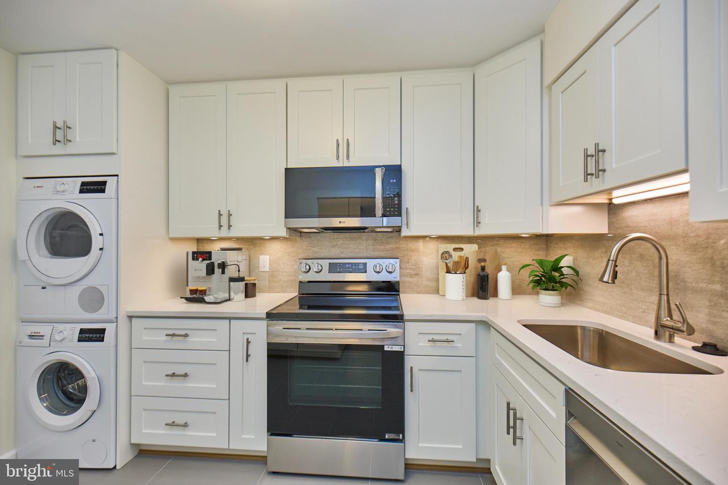 1800 OLD MEADOW RD #609, MCLEAN, Virginia 22102, 1 Bedroom Bedrooms, ,1 BathroomBathrooms,Residential,For sale,1800 OLD MEADOW RD #609,VAFX2196194 MLS # VAFX2196194