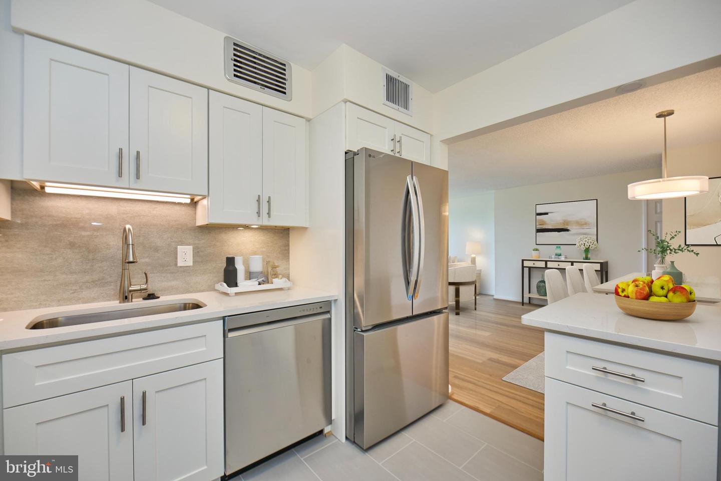 1800 OLD MEADOW RD #609, MCLEAN, Virginia 22102, 1 Bedroom Bedrooms, ,1 BathroomBathrooms,Residential,For sale,1800 OLD MEADOW RD #609,VAFX2196194 MLS # VAFX2196194