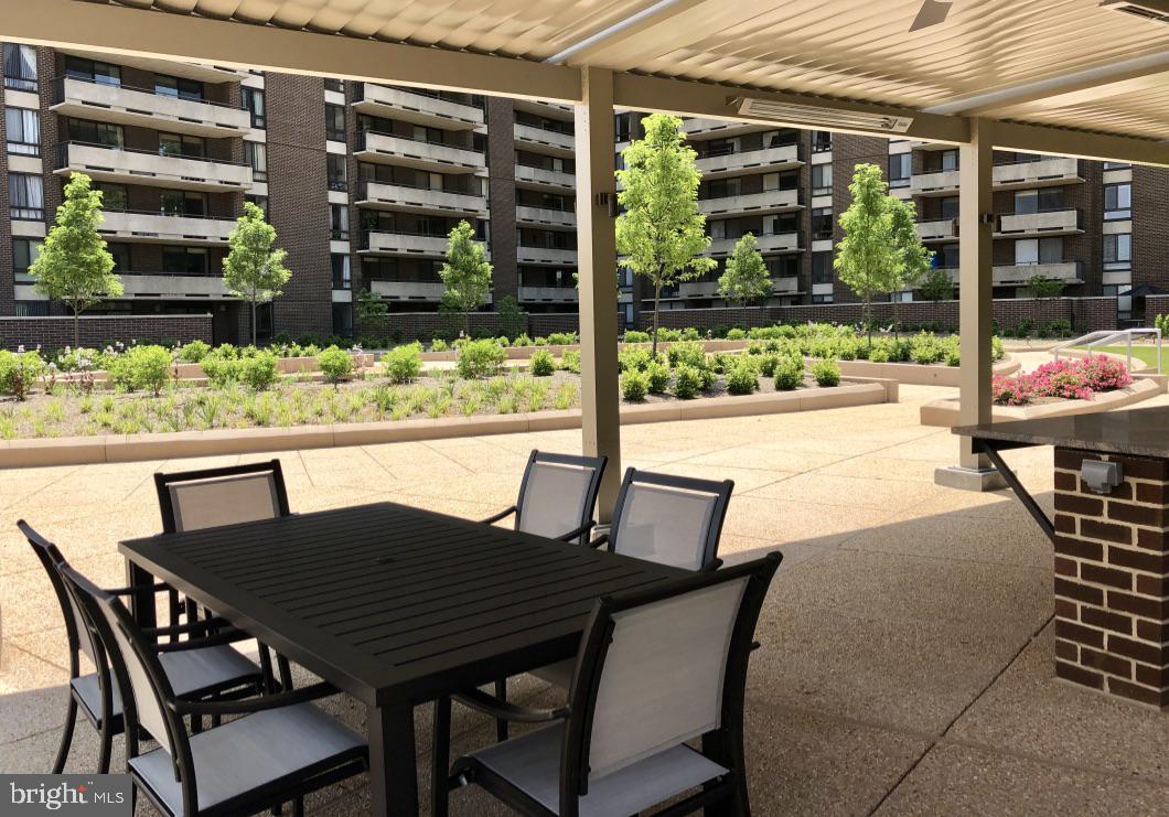1800 OLD MEADOW RD #609, MCLEAN, Virginia 22102, 1 Bedroom Bedrooms, ,1 BathroomBathrooms,Residential,For sale,1800 OLD MEADOW RD #609,VAFX2196194 MLS # VAFX2196194