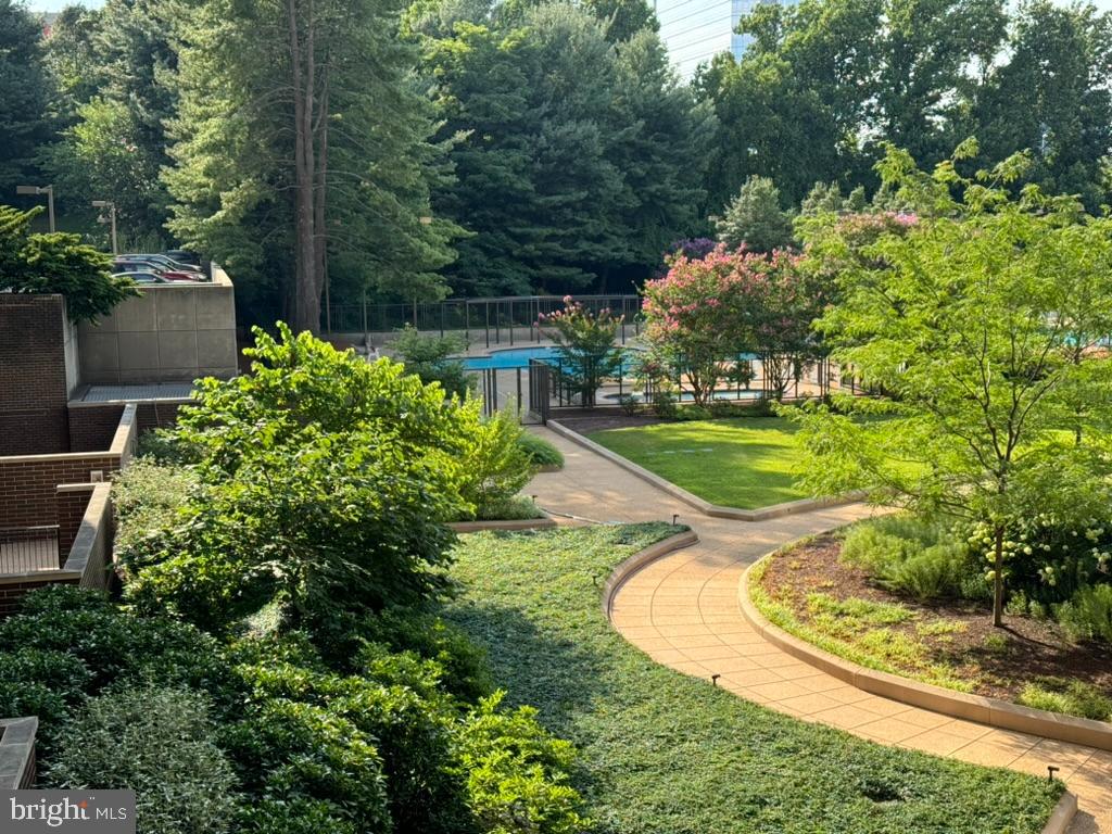 1800 OLD MEADOW RD #609, MCLEAN, Virginia 22102, 1 Bedroom Bedrooms, ,1 BathroomBathrooms,Residential,For sale,1800 OLD MEADOW RD #609,VAFX2196194 MLS # VAFX2196194