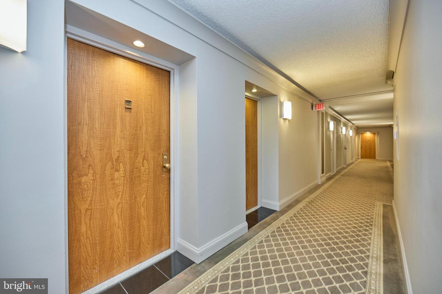 1800 OLD MEADOW RD #609, MCLEAN, Virginia 22102, 1 Bedroom Bedrooms, ,1 BathroomBathrooms,Residential,For sale,1800 OLD MEADOW RD #609,VAFX2196194 MLS # VAFX2196194