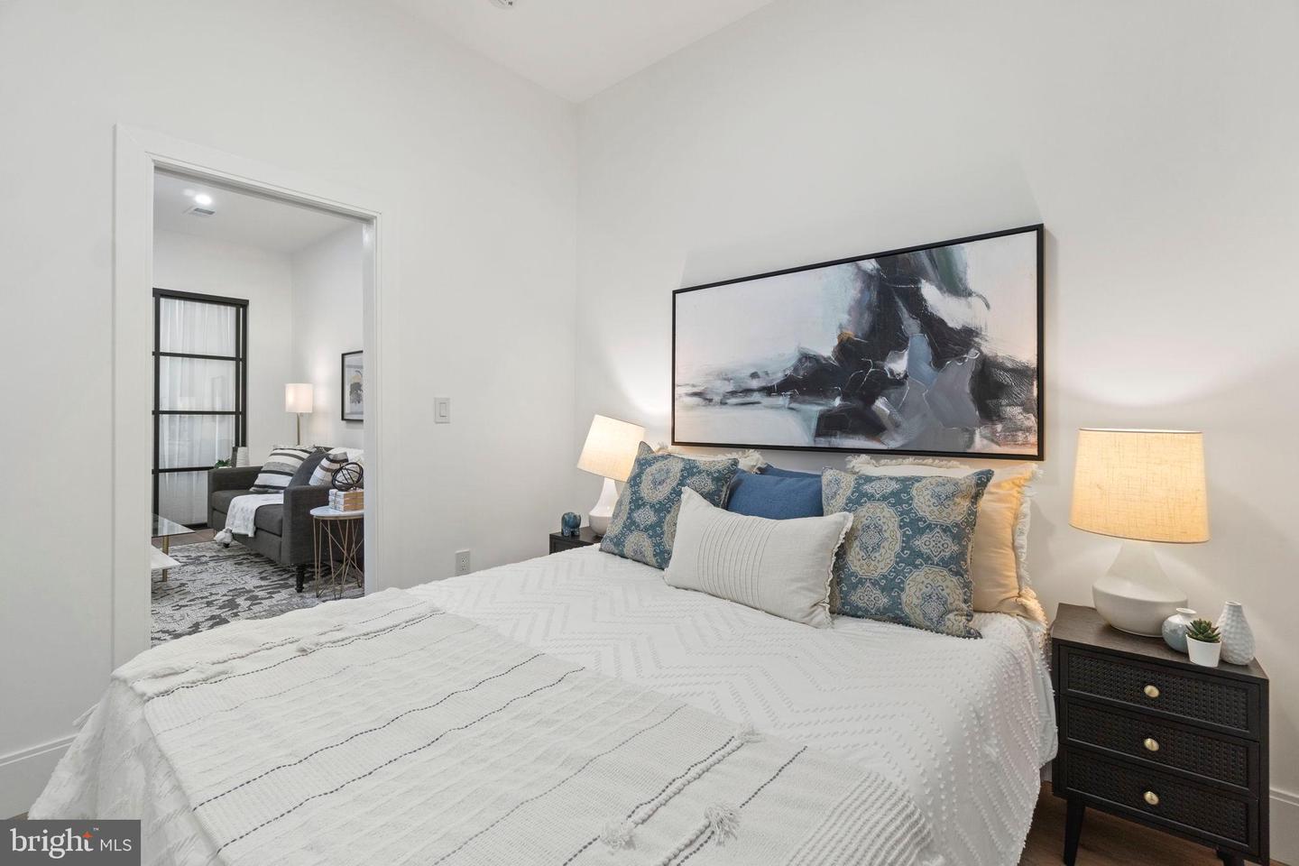 2517 ONTARIO RD NW #06, WASHINGTON, District Of Columbia 20009, 2 Bedrooms Bedrooms, ,1 BathroomBathrooms,Residential,For sale,2517 ONTARIO RD NW #06,DCDC2160470 MLS # DCDC2160470