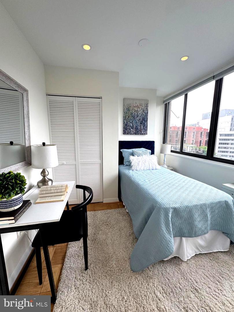 2201 L ST NW #906, WASHINGTON, District Of Columbia 20037, 3 Bedrooms Bedrooms, ,2 BathroomsBathrooms,Residential,For sale,2201 L ST NW #906,DCDC2171380 MLS # DCDC2171380