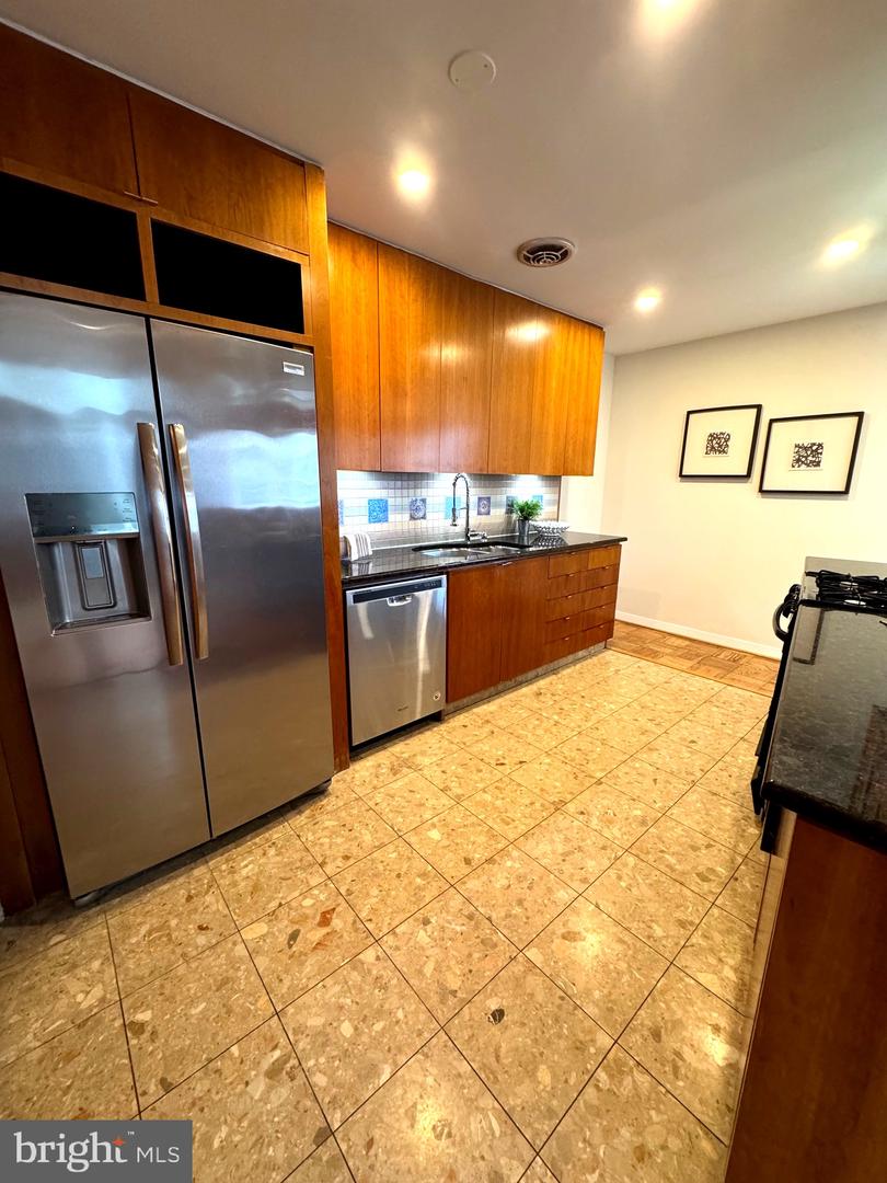 2201 L ST NW #906, WASHINGTON, District Of Columbia 20037, 3 Bedrooms Bedrooms, ,2 BathroomsBathrooms,Residential,For sale,2201 L ST NW #906,DCDC2171380 MLS # DCDC2171380