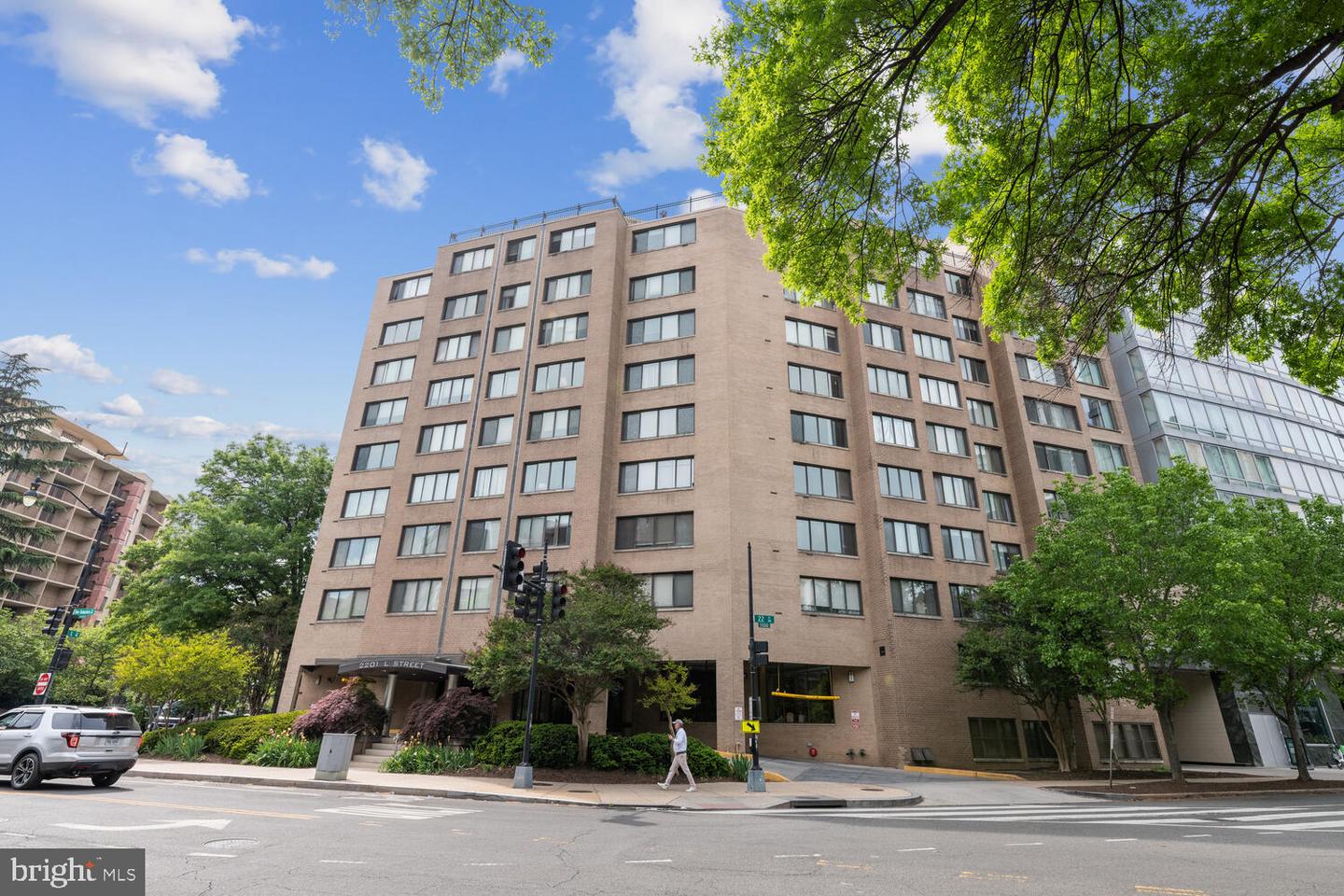 2201 L ST NW #906, WASHINGTON, District Of Columbia 20037, 3 Bedrooms Bedrooms, ,2 BathroomsBathrooms,Residential,For sale,2201 L ST NW #906,DCDC2171380 MLS # DCDC2171380
