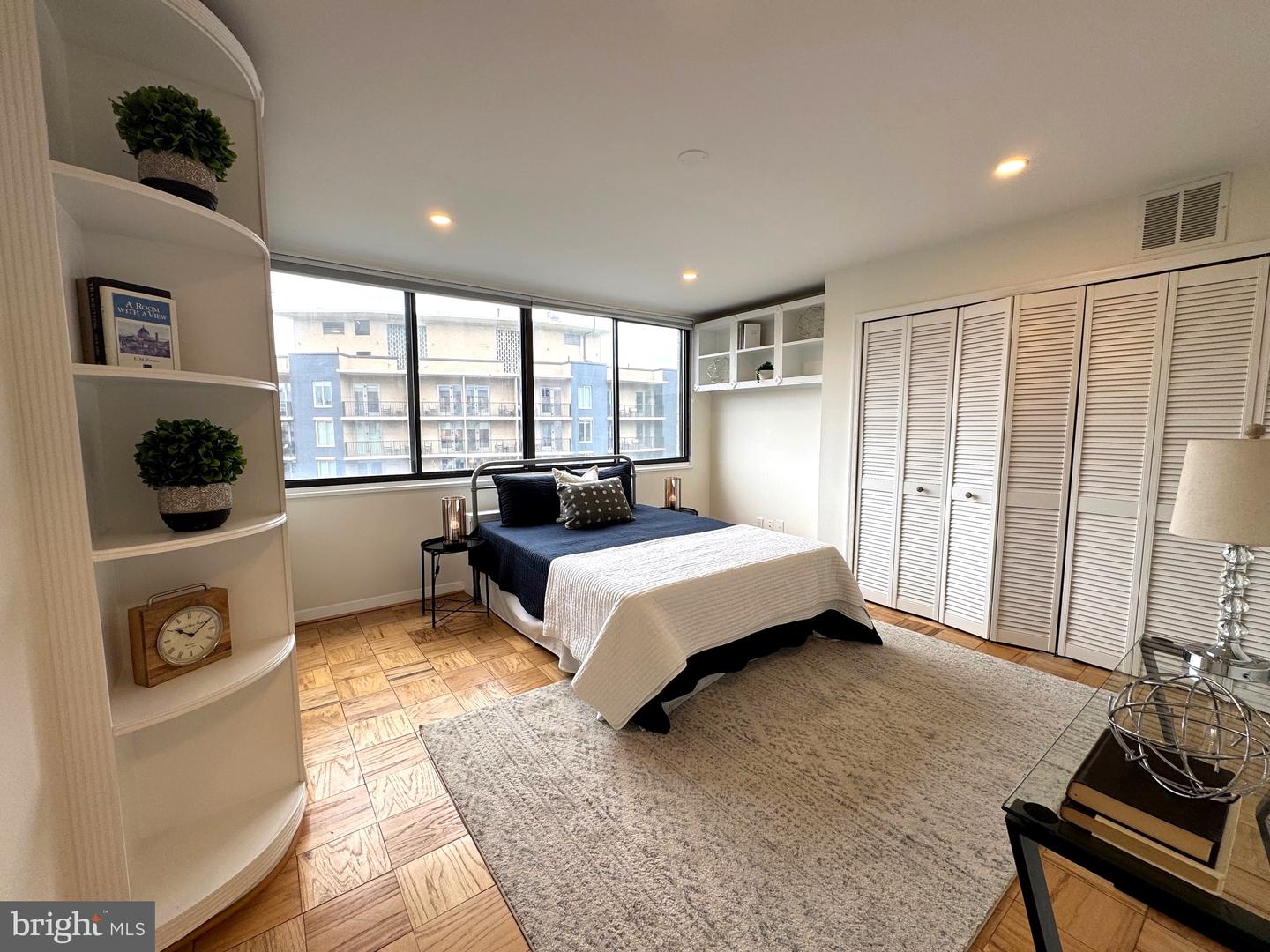 2201 L ST NW #906, WASHINGTON, District Of Columbia 20037, 3 Bedrooms Bedrooms, ,2 BathroomsBathrooms,Residential,For sale,2201 L ST NW #906,DCDC2171380 MLS # DCDC2171380