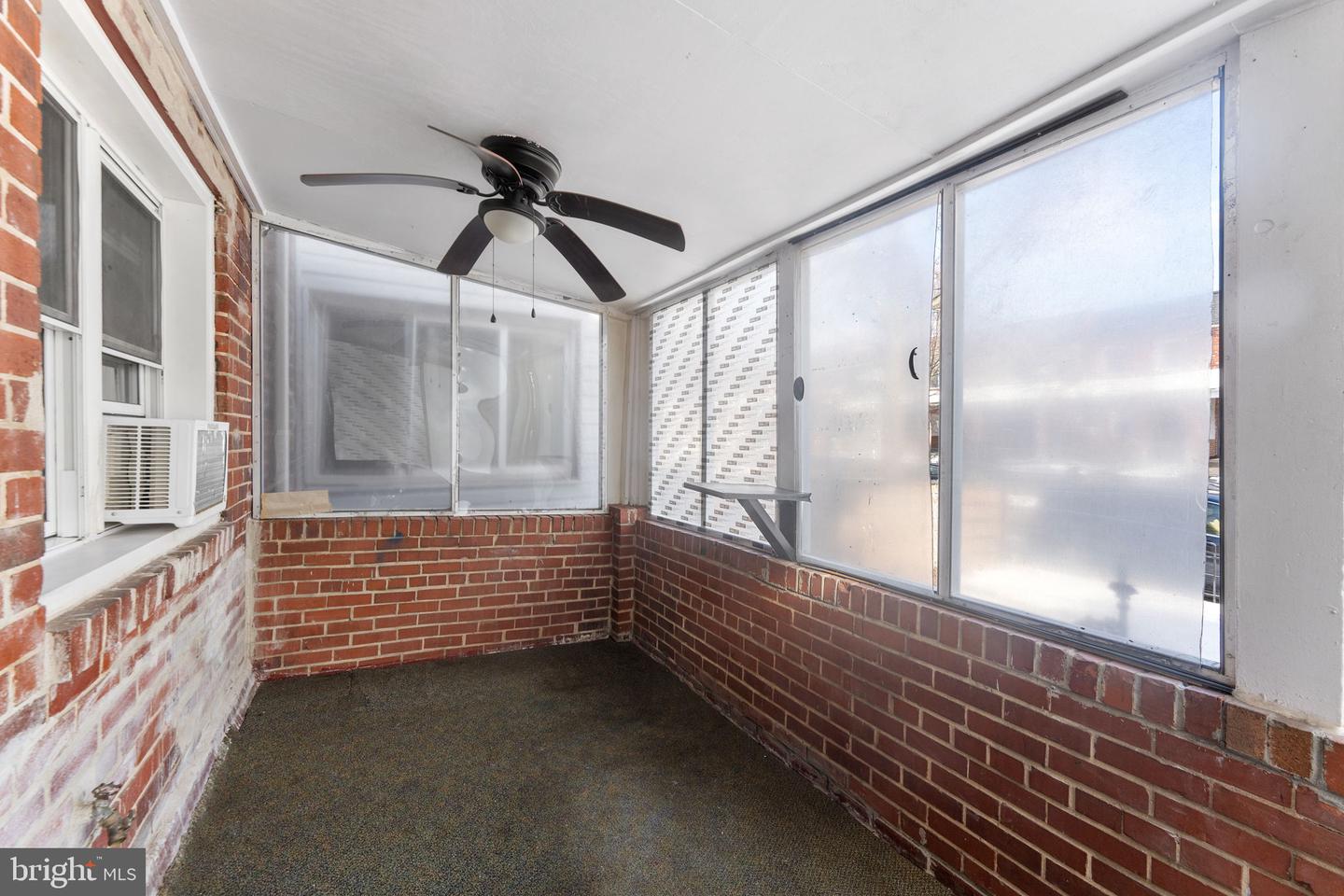302 34TH PL NE, WASHINGTON, District Of Columbia 20019, 3 Bedrooms Bedrooms, ,2 BathroomsBathrooms,Residential,For sale,302 34TH PL NE,DCDC2172792 MLS # DCDC2172792