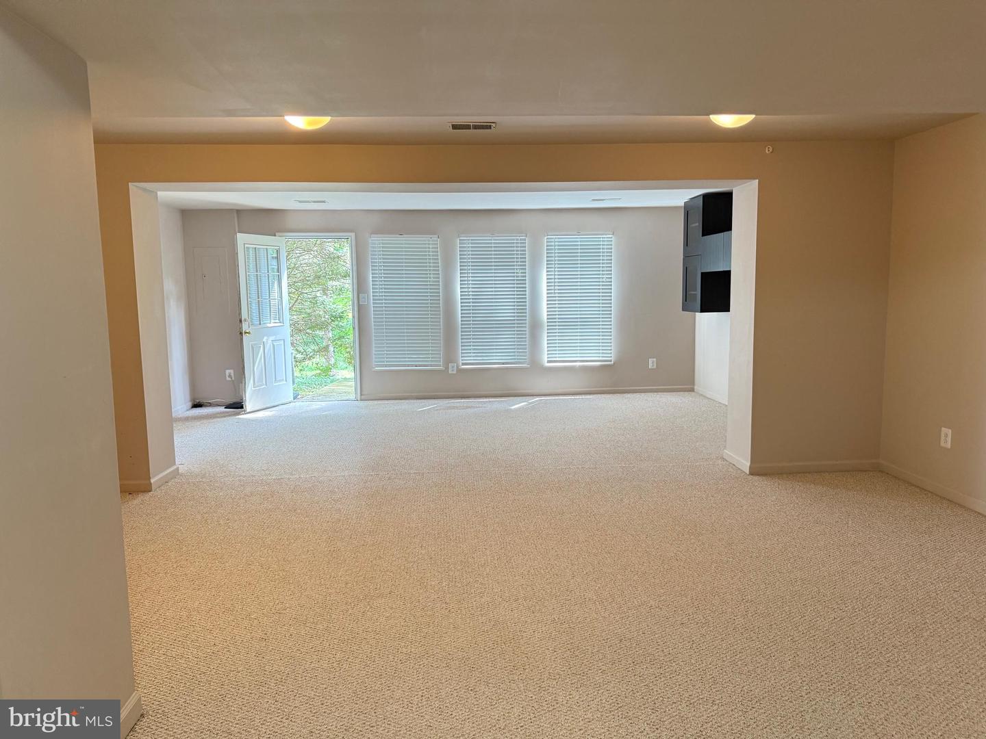 6605 THOMAS GRANT CT, ALEXANDRIA, Virginia 22315, 3 Bedrooms Bedrooms, ,2 BathroomsBathrooms,Residential,For sale,6605 THOMAS GRANT CT,VAFX2218444 MLS # VAFX2218444