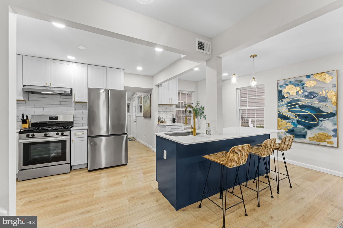 6901 DUKE DR, ALEXANDRIA, Virginia 22307, 5 Bedrooms Bedrooms, ,3 BathroomsBathrooms,Residential,For sale,6901 DUKE DR,VAFX2218812 MLS # VAFX2218812