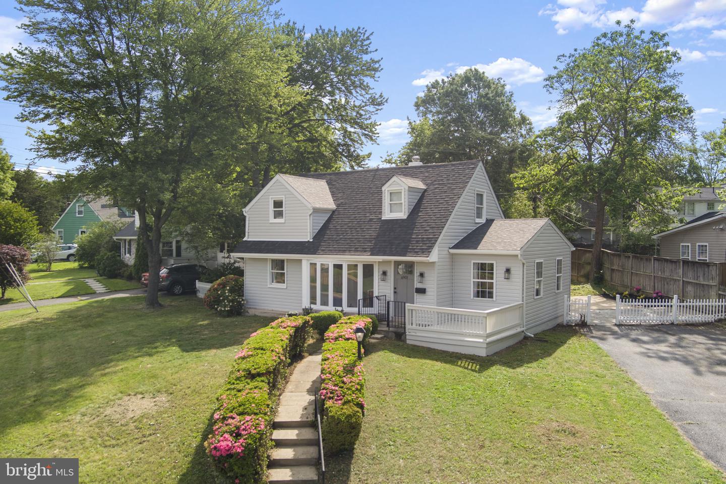 6901 DUKE DR, ALEXANDRIA, Virginia 22307, 5 Bedrooms Bedrooms, ,3 BathroomsBathrooms,Residential,For sale,6901 DUKE DR,VAFX2218812 MLS # VAFX2218812