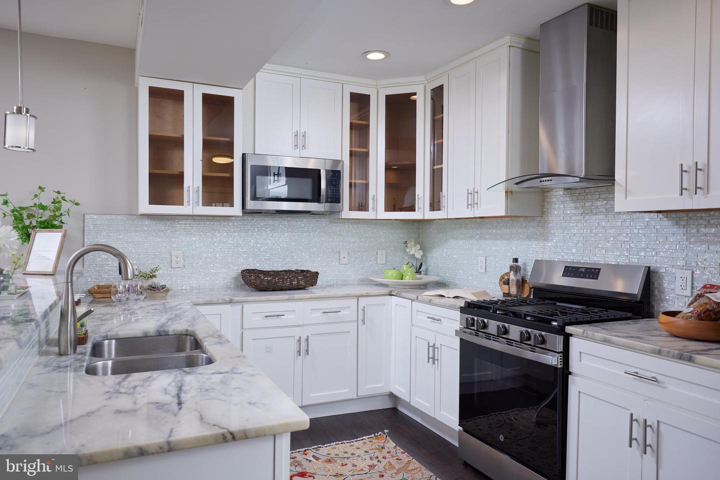 5408 ILLINOIS AVE NW, WASHINGTON, District Of Columbia 20011, 4 Bedrooms Bedrooms, ,3 BathroomsBathrooms,Residential,For sale,5408 ILLINOIS AVE NW,DCDC2176184 MLS # DCDC2176184