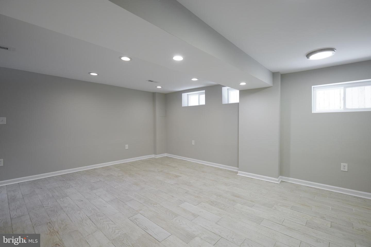 5408 ILLINOIS AVE NW, WASHINGTON, District Of Columbia 20011, 4 Bedrooms Bedrooms, ,3 BathroomsBathrooms,Residential,For sale,5408 ILLINOIS AVE NW,DCDC2176184 MLS # DCDC2176184
