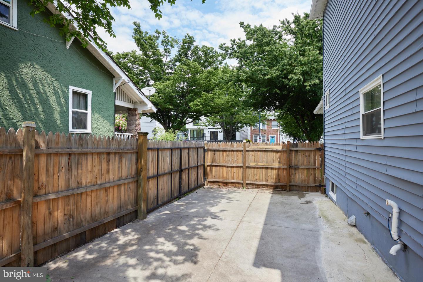 5408 ILLINOIS AVE NW, WASHINGTON, District Of Columbia 20011, 4 Bedrooms Bedrooms, ,3 BathroomsBathrooms,Residential,For sale,5408 ILLINOIS AVE NW,DCDC2176184 MLS # DCDC2176184