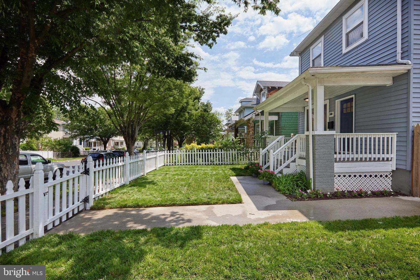 5408 ILLINOIS AVE NW, WASHINGTON, District Of Columbia 20011, 4 Bedrooms Bedrooms, ,3 BathroomsBathrooms,Residential,For sale,5408 ILLINOIS AVE NW,DCDC2176184 MLS # DCDC2176184
