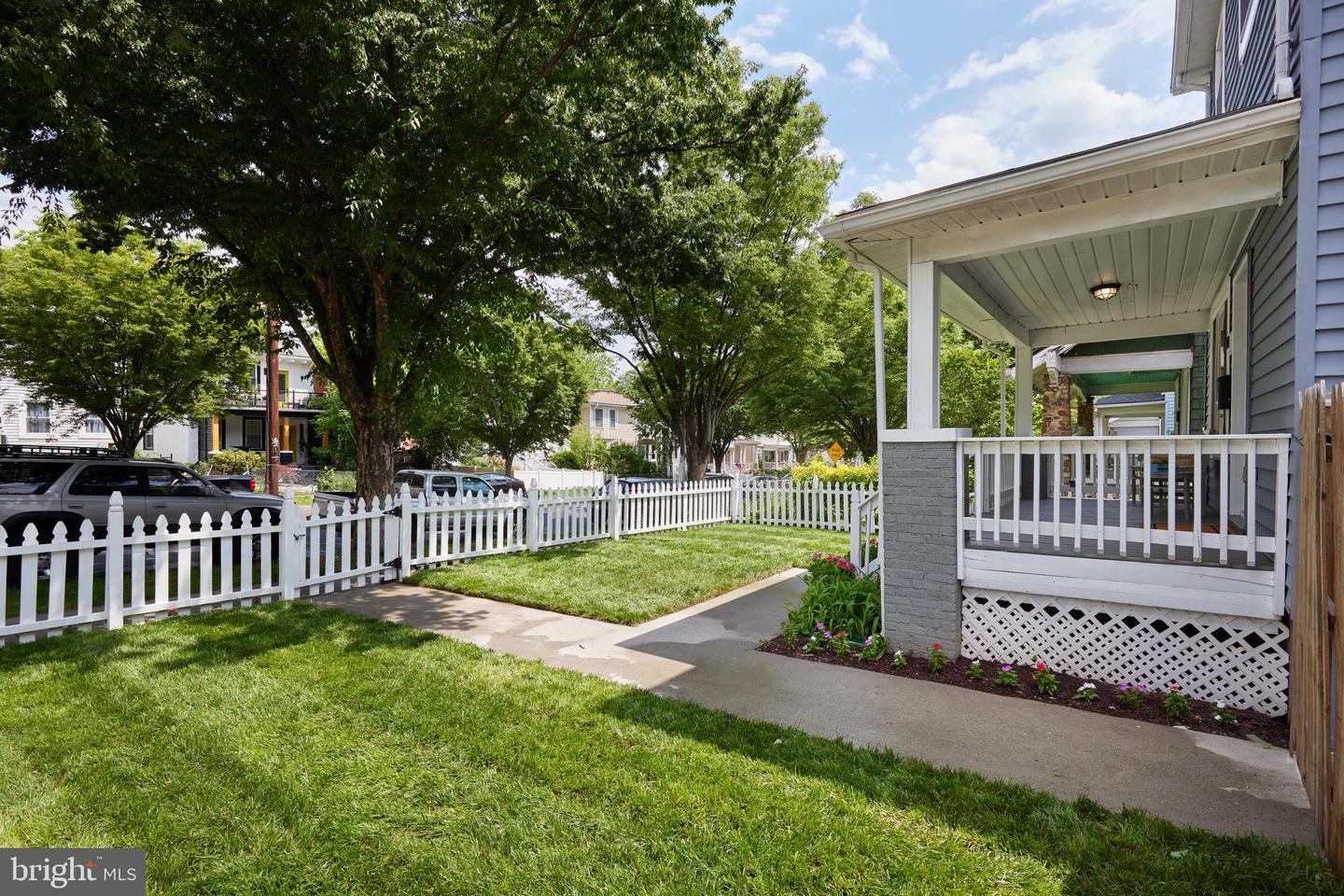 5408 ILLINOIS AVE NW, WASHINGTON, District Of Columbia 20011, 4 Bedrooms Bedrooms, ,3 BathroomsBathrooms,Residential,For sale,5408 ILLINOIS AVE NW,DCDC2176184 MLS # DCDC2176184