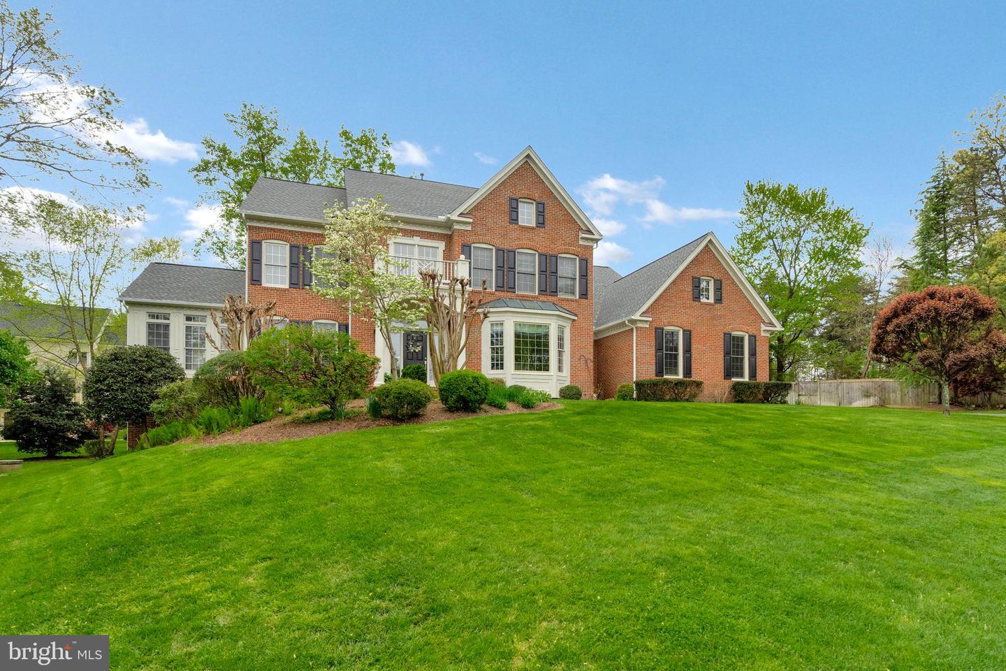 12413 ENGLISH GARDEN CT, HERNDON, Virginia 20171, 5 Bedrooms Bedrooms, ,4 BathroomsBathrooms,Residential,For sale,12413 ENGLISH GARDEN CT,VAFX2220502 MLS # VAFX2220502