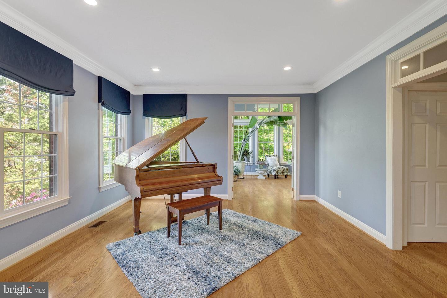 12413 ENGLISH GARDEN CT, HERNDON, Virginia 20171, 5 Bedrooms Bedrooms, ,4 BathroomsBathrooms,Residential,For sale,12413 ENGLISH GARDEN CT,VAFX2220502 MLS # VAFX2220502