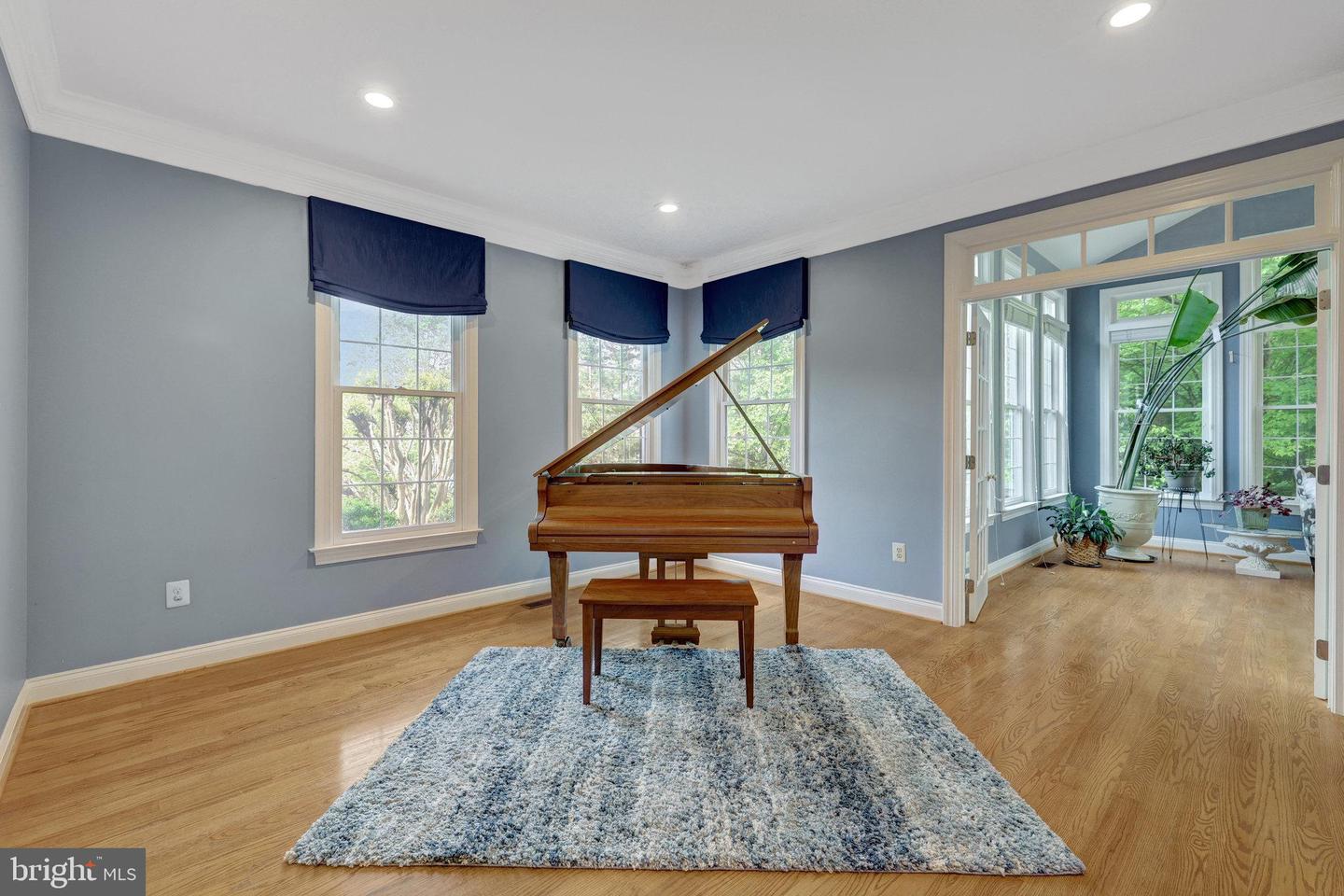 12413 ENGLISH GARDEN CT, HERNDON, Virginia 20171, 5 Bedrooms Bedrooms, ,4 BathroomsBathrooms,Residential,For sale,12413 ENGLISH GARDEN CT,VAFX2220502 MLS # VAFX2220502